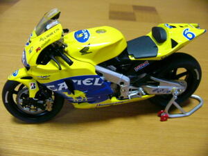 1/12ホンダポンスRC211V'04キャメルデカール