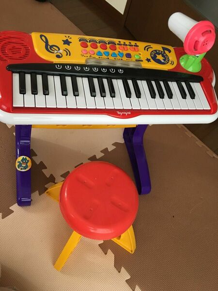 【値下げ！】トイローヤル　キーボード　ピアノ　子供　玩具　キッズキーボード