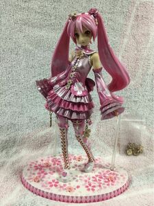 初音ミク　桜ミク　フィギュア完成品