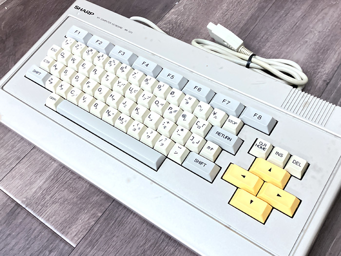 詰替え ジャンク品 ファミコンテレビ シャープＣ１ キーボード