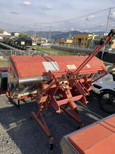 トラクター取り付け　肥料　散布機　中身綺麗　直接引き取り