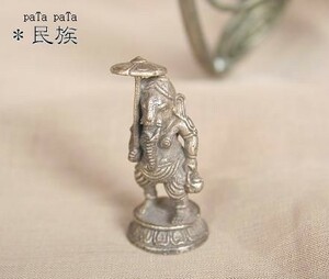 傘　ガネーシャ　銀 小仏像