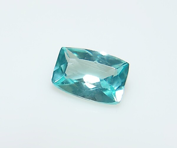 アパタイト 0.53ct ルース ちょいキズ(LA-6141)