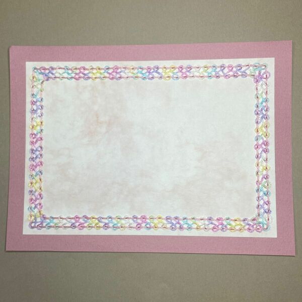 紙刺繍カード　ピンクグラデーションフレーム　ハンドメイド　メッセージカード