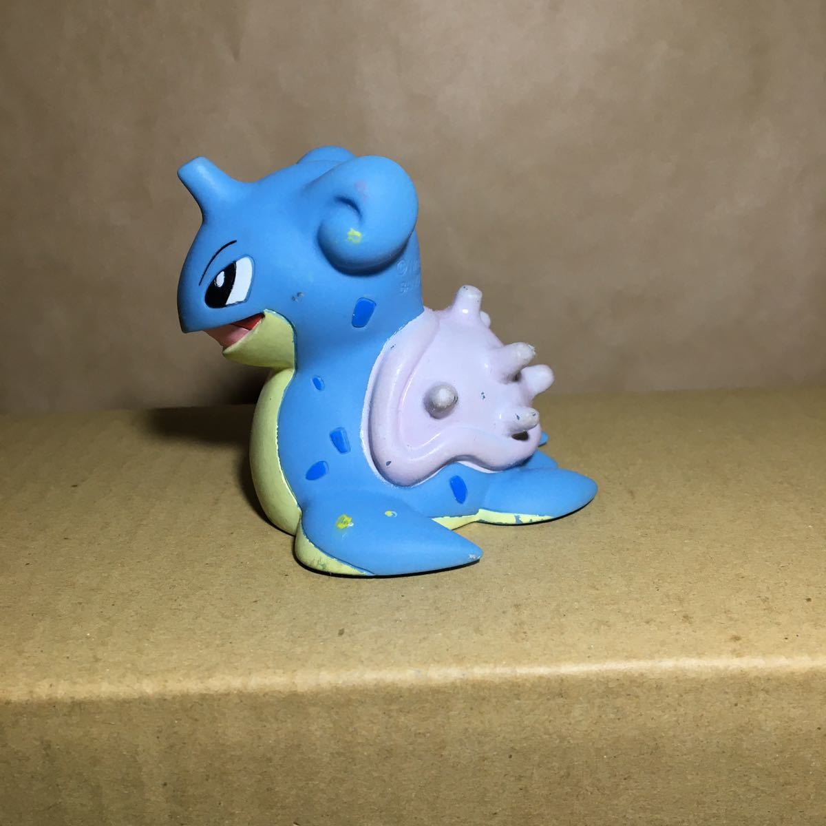 バンダイ 2005 ポケモン フィギュア みずでっぴゅ〜 ホエルコ ソフビ-