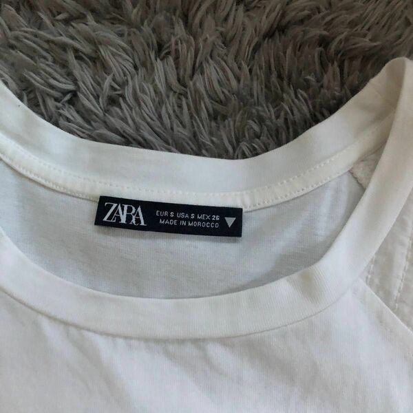 ZARA ホワイトTシャツ