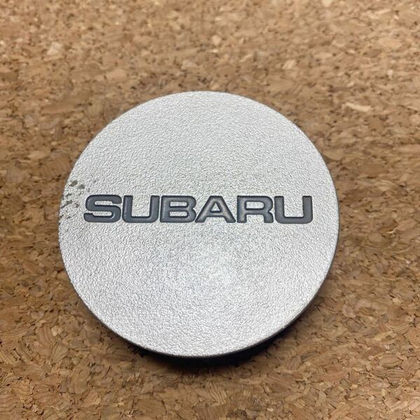 ★即決送料無料★ M025 スバル　SUBARU キャップ バラ売り 1個 同梱可能　バラ　車　アクセサリー 中古