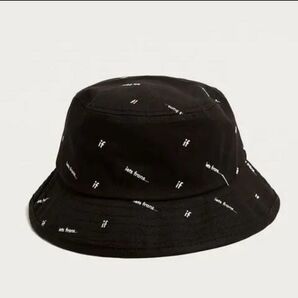 Urban outfitters バケットハット