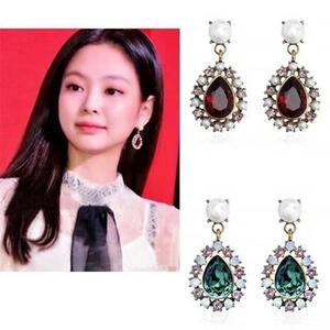 BLACKPINK JENNIE ジェニ 着用 ピアス アクセサリー 両耳用 赤 レッド ビジュー パール 真珠 リサ lisa twice IZ*ONE