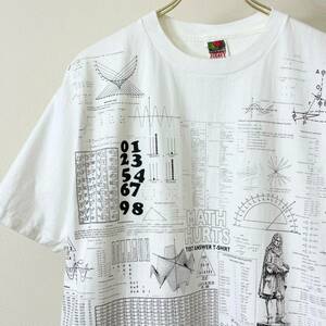 希少《 Mint Condition(1Wash) / XL 》90s 超極上品【 TEST ANSWER T-SHIRT MATH HURTS アインシュタイン 総柄 ビンテージ Tシャツ 】