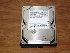 ★ 2TB ★ TOSHIBA 【 DT02ABA200V 】 AVコマンド対応 新同品 2021年製★44IS