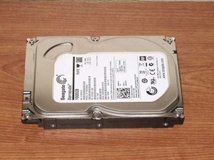 ★ 1TB ★ Seagate 【 ST1000DM003 】薄型タイプ　良品 ★Y9T