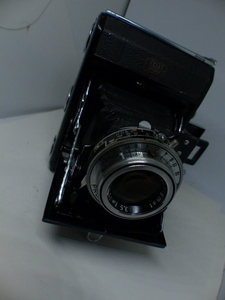 IKONTA TESSAR 75㎜ F3.5レンズ搭載