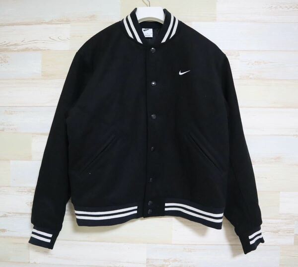 新品 定価24200円 Mサイズ NIKE ナイキ　AU VARSITY JACKET