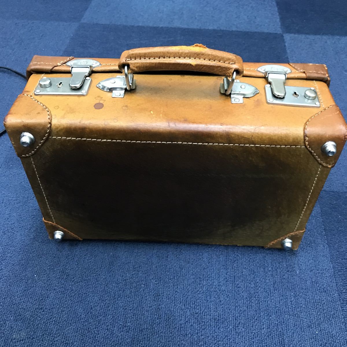 ヤフオク! -トランクケース アンティークの中古品・新品・未使用品一覧 ヤフオク! -トランクケース アンティークの中古品・新品・未使用品一覧