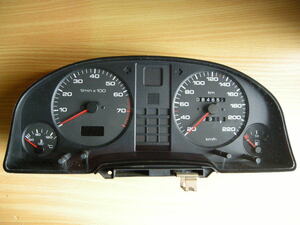 AUDI[ Audi ] 80 2.0E 8CABK meter 8A0 919 033 BQ / 893 919 067 { VDO } ODO 84652 / 94.03 manufacture 