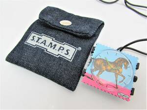 美品 S.T.A.M.P.S. スタンプス クォーツ ペンダント時計 馬柄 切手モチーフ デニムケース 動作未確認