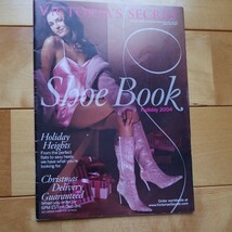 victoria's secret holiday shoe & accesory book 2004_画像1