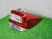 インプレッサ　ＧＴ７　右テールランプ　LED　ユニット　FBM924-22　No.812853【品番84912FL041／シールNo.84201-FL040】_画像4