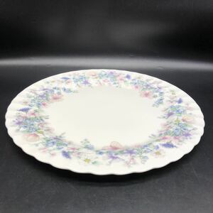 イギリス製　WEDGWOOD BONE CHINA 大皿　プレート　ウェッジウッド　直径約28cm 花柄 食器　P12-8