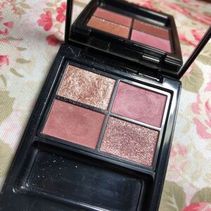 Etvos (etovos) минеральный Classie Shadow Glitter Guve ①