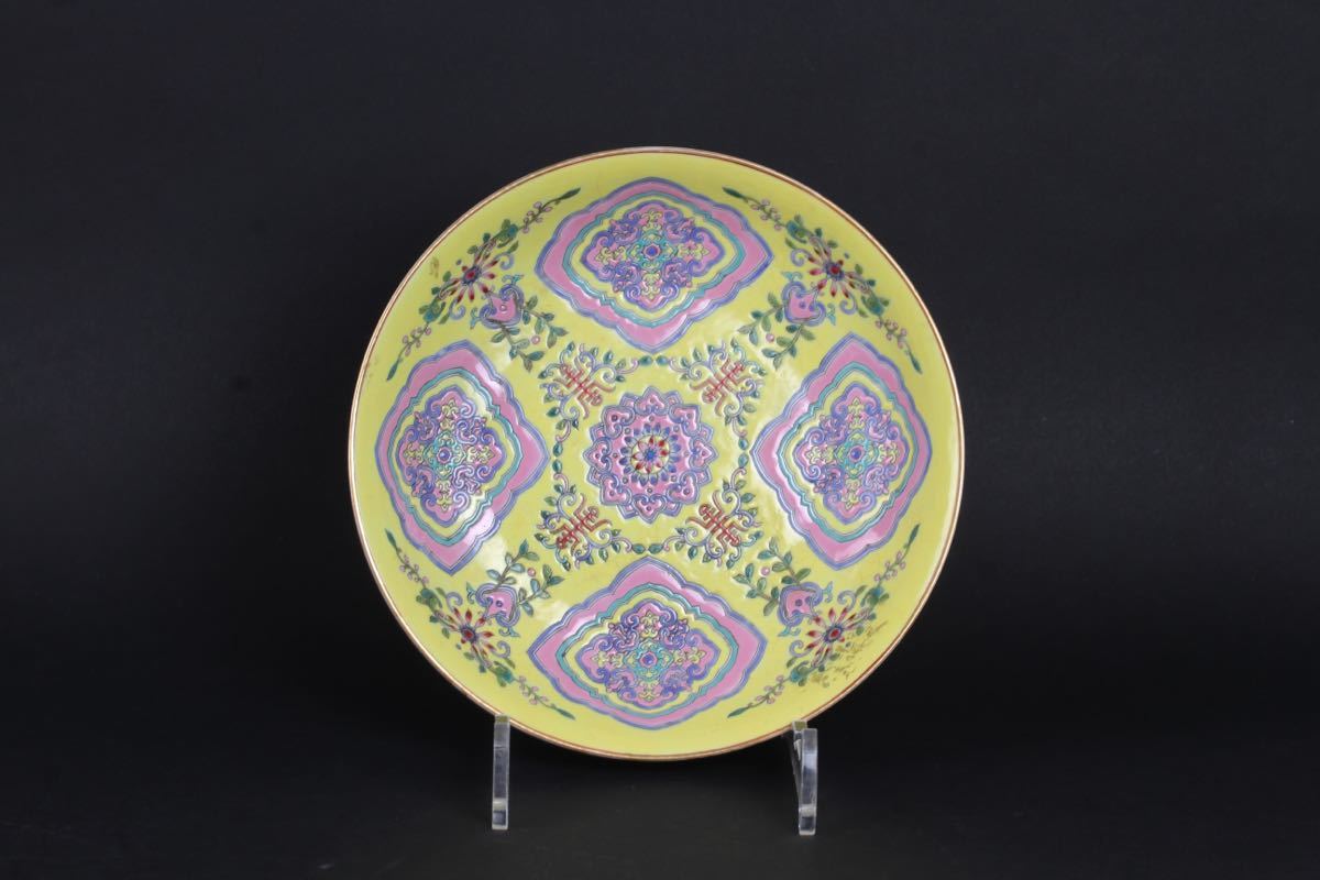 中国 大明乾隆年製 粉彩 桃文 飾皿 大皿 直径約45cm 在銘 MR5362B-