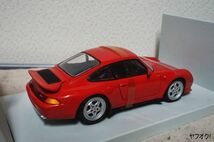 UT ポルシェ 911 カレラ RS (993) 1/18 ミニカー 赤_画像5