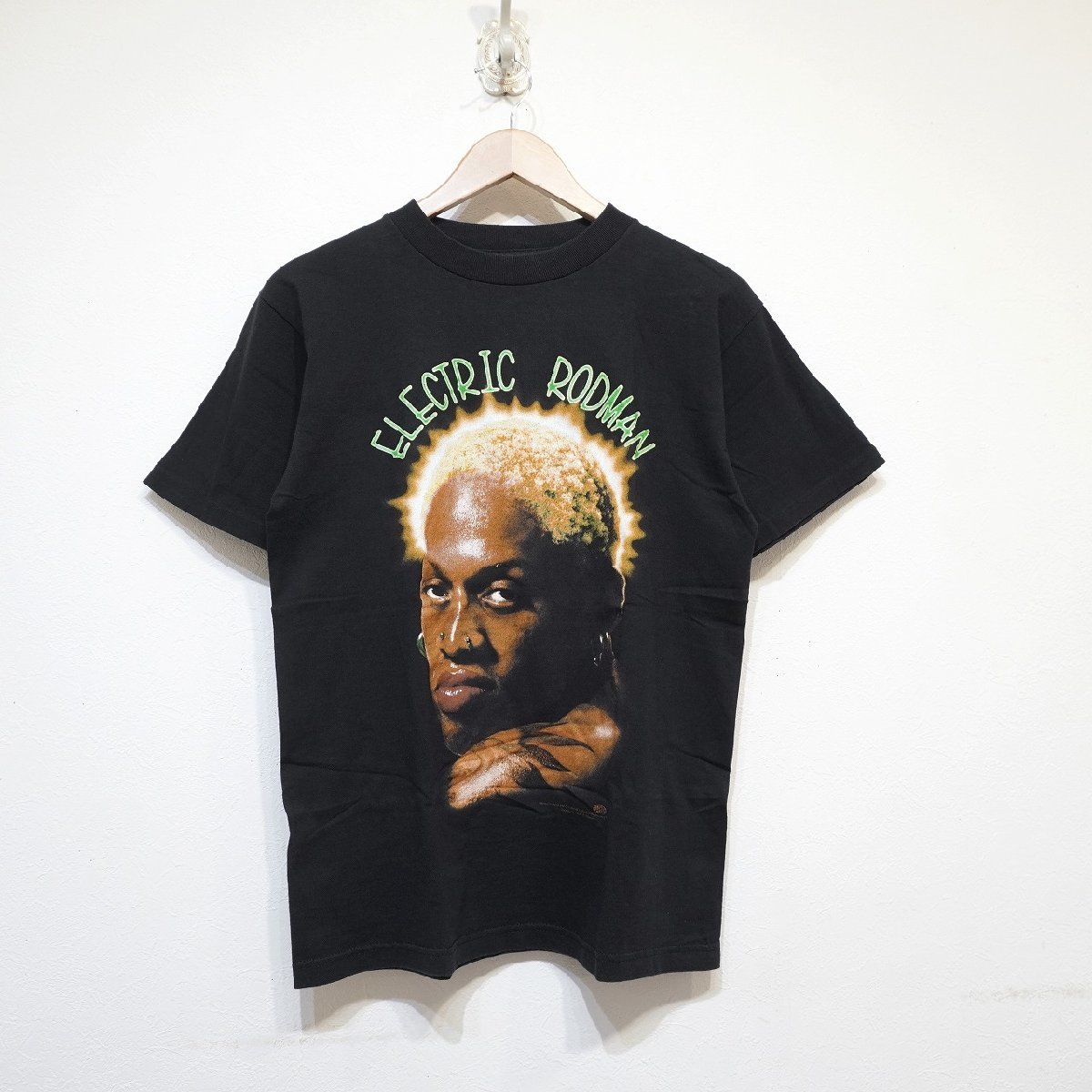 ヤフオク! -「デニスロッドマンtシャツ」の落札相場・落札価格