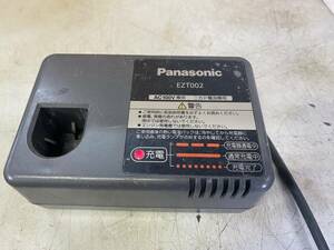 ｊ2668　Panasonic　充電器　EZT002　動作品