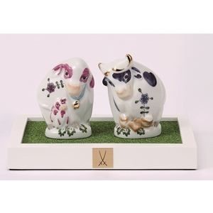 本物　新品　Meissen／マイセン　ミニ干支人形　「丑（ウシ）2体セット（台座付）」　メス丑＆オス丑　83639/83640/D/3P　定価71,500円