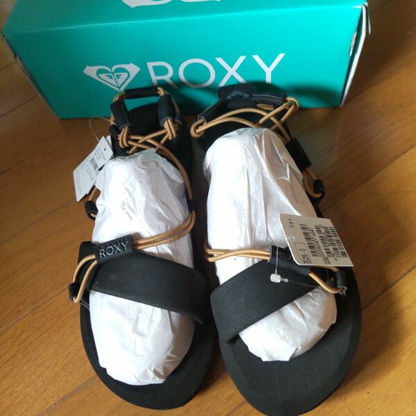 新品タグ付自宅保管品ロキシーROXYサンダル２５ｃｍ黒