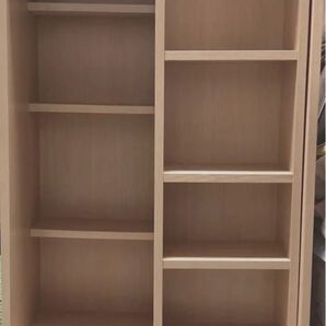 キャスター付きスライドブックシェルフ