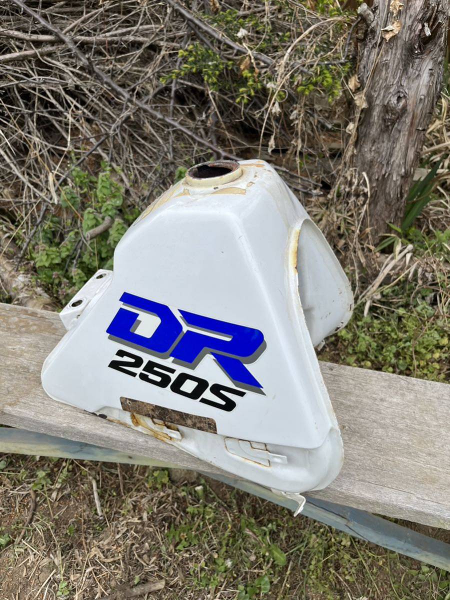 ヤフオク! -「dr250 sj44a」(タンク) (パーツ)の落札相場・落札価格