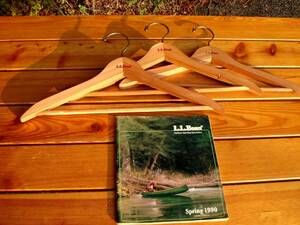 入手困難★極上美品【L.L.Bean】お宝L.L.ビーン★Cedar Coat Hangers ３本Set★稀少Made in U.S.A.♪