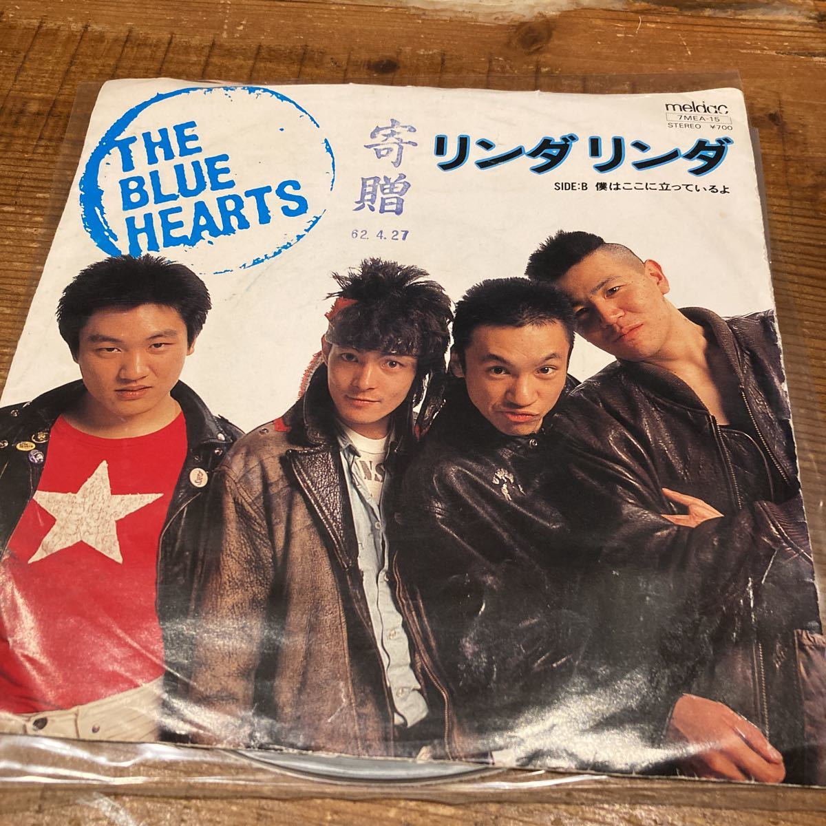 祝開店!大放出セール開催中】 ブルーハーツ Tシャツ blue hearts