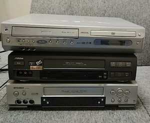 VHS 3点セット TOSHIBA SD-V500 VICTOR HR-F7　MITSUBISHI HV-H300 通電のみ確認　ジャンク