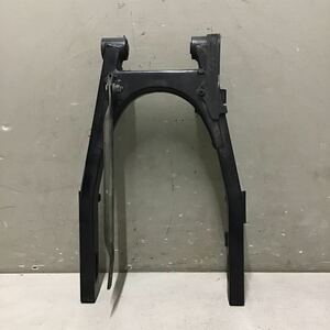 j63-19 Honda Jazz JAZZ AC09 качающийся рычаг Swing Arm рабочее состояние подтверждено оригинальная деталь 