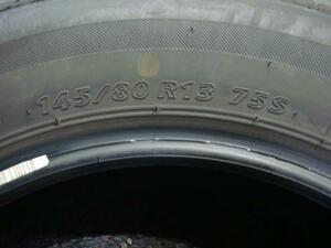 中古 ミラ L250V タイヤ4本 145/80R13 198739 タイヤ