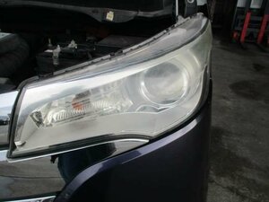 デイズ　B21W　H25年式　左ヘッドライト　HID　No.230017