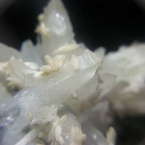 外国産鉱物 犬牙状 カルサイト 方解石 水晶 クラスター クォーツ 閃亜鉛鉱 スファレライト 定型外発送の画像1