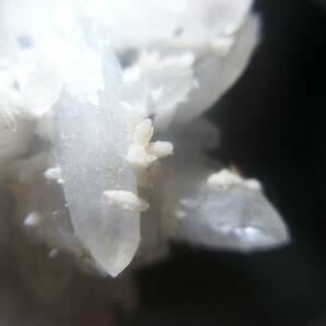 外国産鉱物 犬牙状 カルサイト 方解石 水晶 クラスター クォーツ 閃亜鉛鉱 スファレライト 定型外発送の画像4