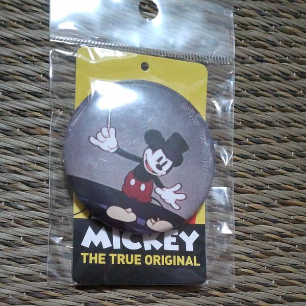 【Disney】ミッキーマウス90周年記念デザイン／ミッキー　缶バッジ