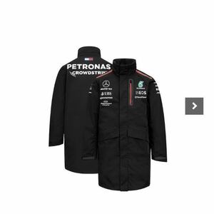 メルセデス AMG ペトロナス F1 2023 チーム レイン ジャケット　海外Ｍサイズ