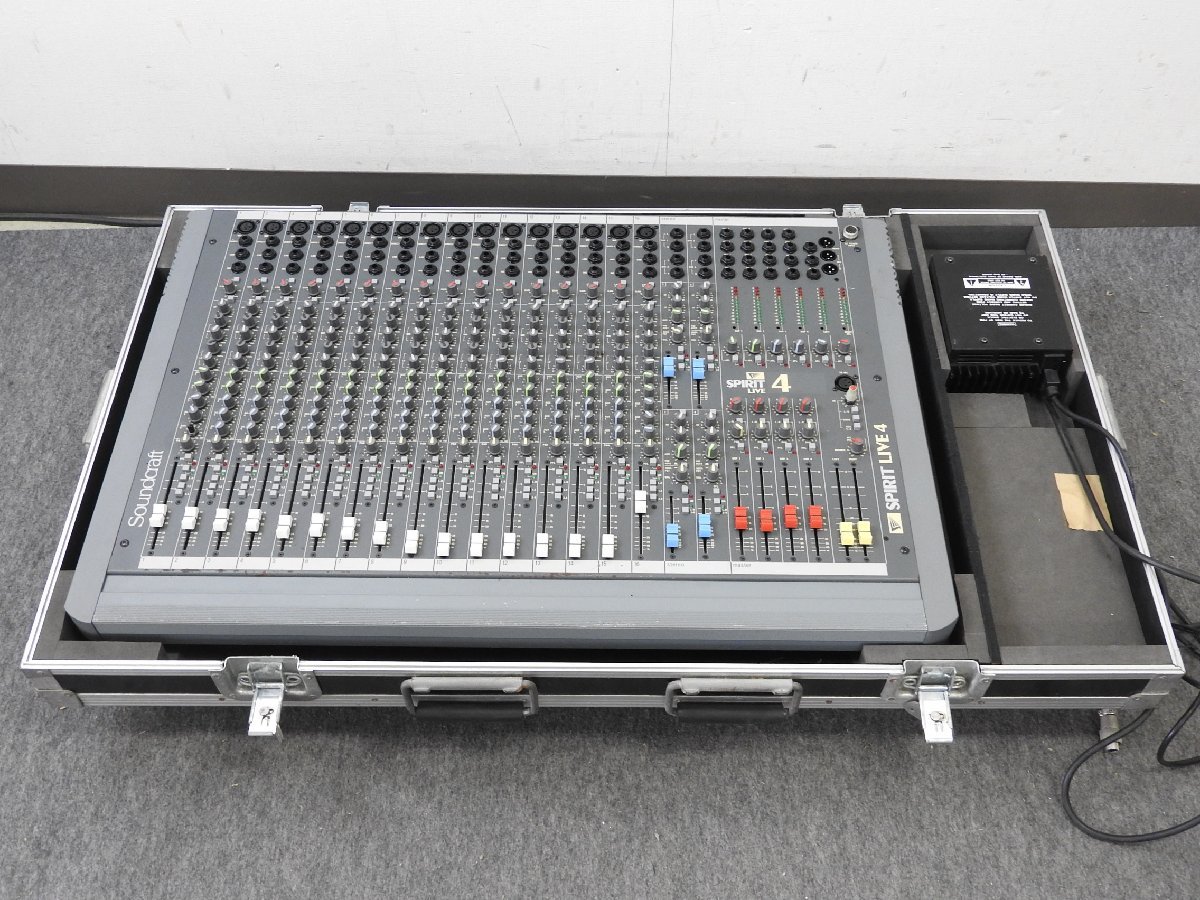 大人の上質 SOUNDCRAFT SPIRIT LIVE 8CH 美品 ケース付き