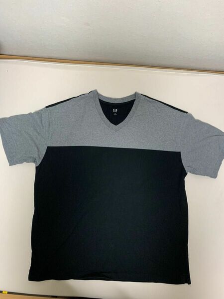 gap ツートーン 半袖VネックTシャツ　ビッグシルエット