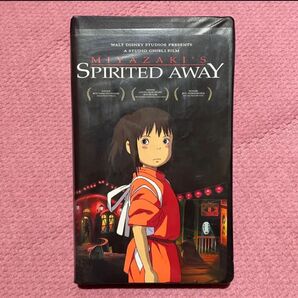 英語版VHS。千と千尋の神隠し SPIRITED AWAY