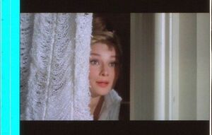 ティファニーで朝食を 35mm映画フィルム オードリーヘプバーン ホリーゴライトリー ミッキールーニー ◆BREAKFAST AT TIFFANY'S 連続５コマ