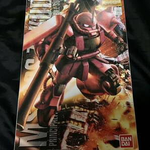 未組立 バンダイ MG 1/100 シャア アズナブル ザクII MS-06S ZAKU II ver.2.0 シャア専用ザク Char Aznable 機動戦士ガンダム プラモデルの画像2