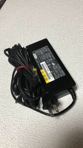 中古 FUJITSU ACアダプター FMV-AC314　SEB100P2-19.0 19V 4.22A　SZ0041