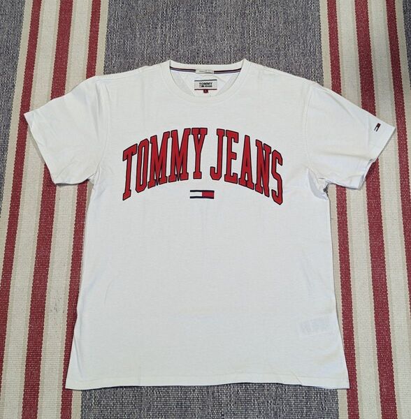 TOMMY JEANS Tシャツ ホワイト